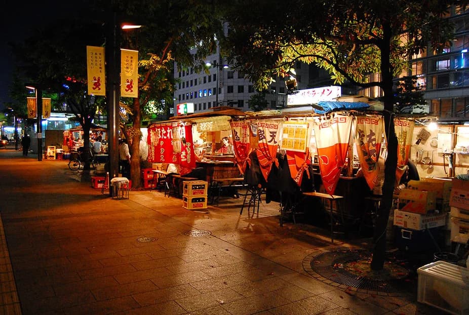 Fukuoka Nightlife Tour Review: Navigating Yatai Food Stalls and Tenjin Clubs
